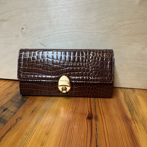 Francesco Biasia Handbags - Vintage Francesco biasa Brown and gold Croc-Embossed Leather